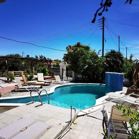 Rural Villa Private Pool, Bbq, Court ,20' Airport Nea Kallikrateia Dış mekan fotoğraf