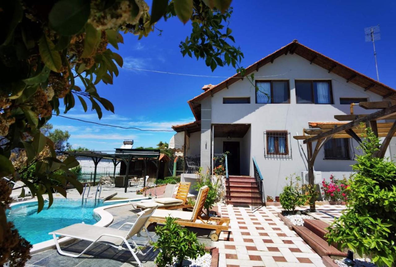 Rural Villa Private Pool, Bbq, Court ,20' Airport Nea Kallikrateia Dış mekan fotoğraf