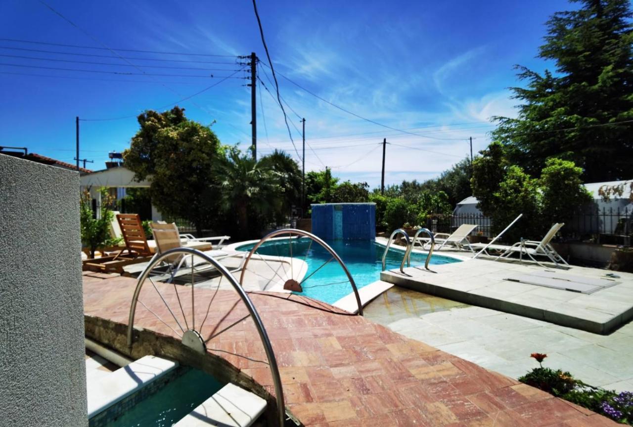 Rural Villa Private Pool, Bbq, Court ,20' Airport Nea Kallikrateia Dış mekan fotoğraf