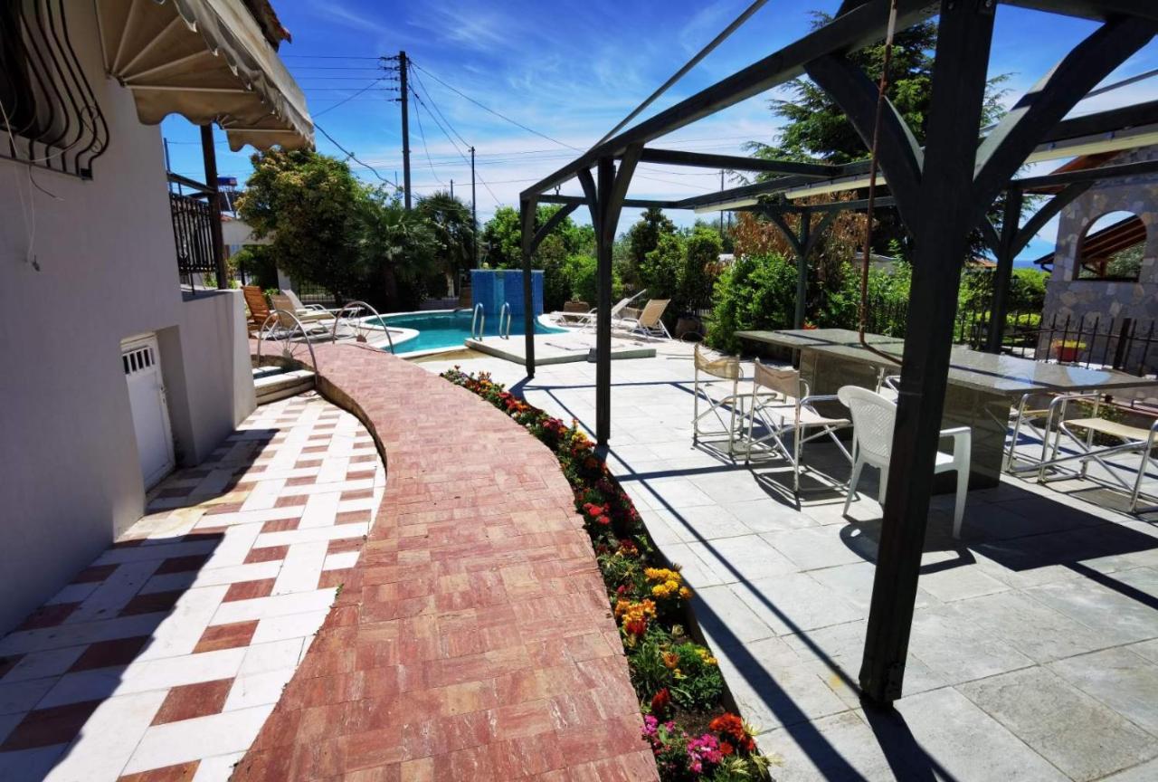 Rural Villa Private Pool, Bbq, Court ,20' Airport Nea Kallikrateia Dış mekan fotoğraf
