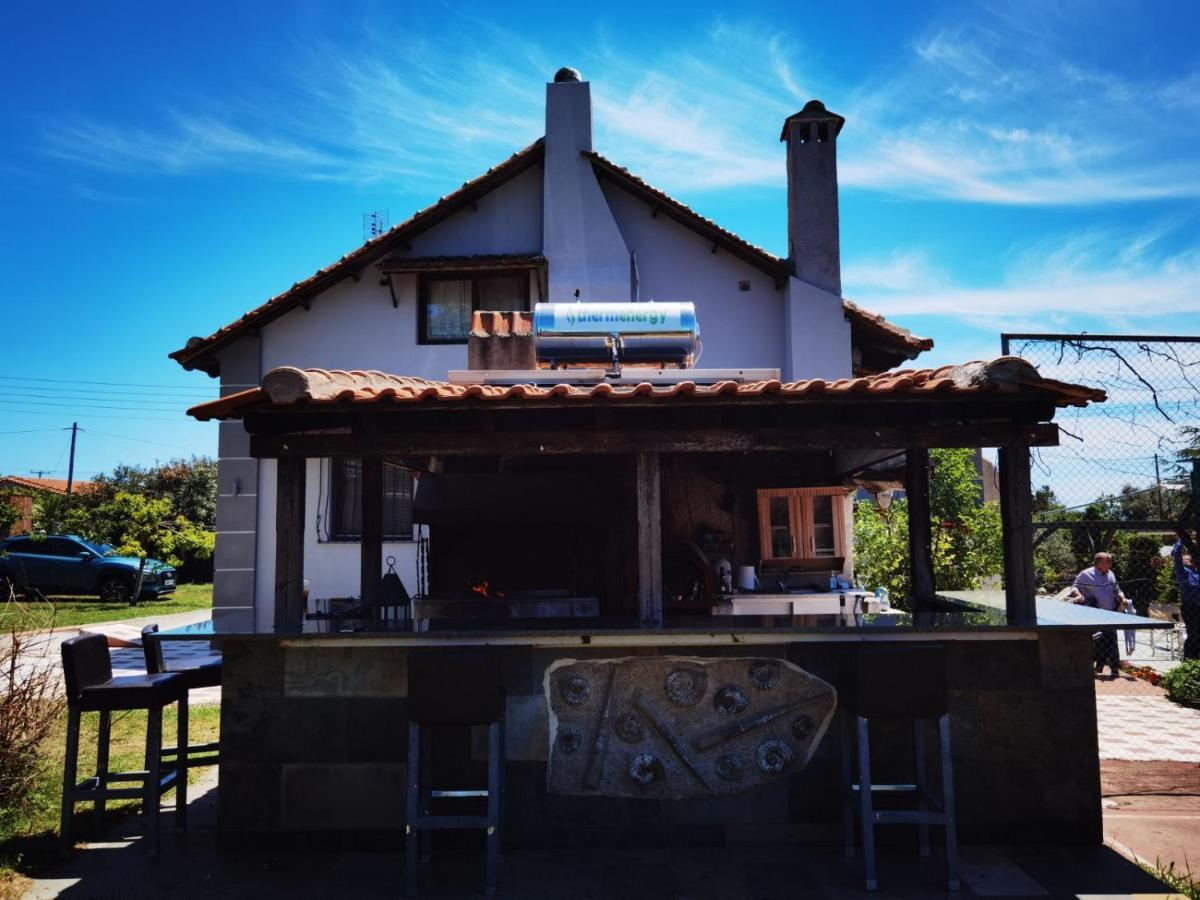 Rural Villa Private Pool, Bbq, Court ,20' Airport Nea Kallikrateia Dış mekan fotoğraf