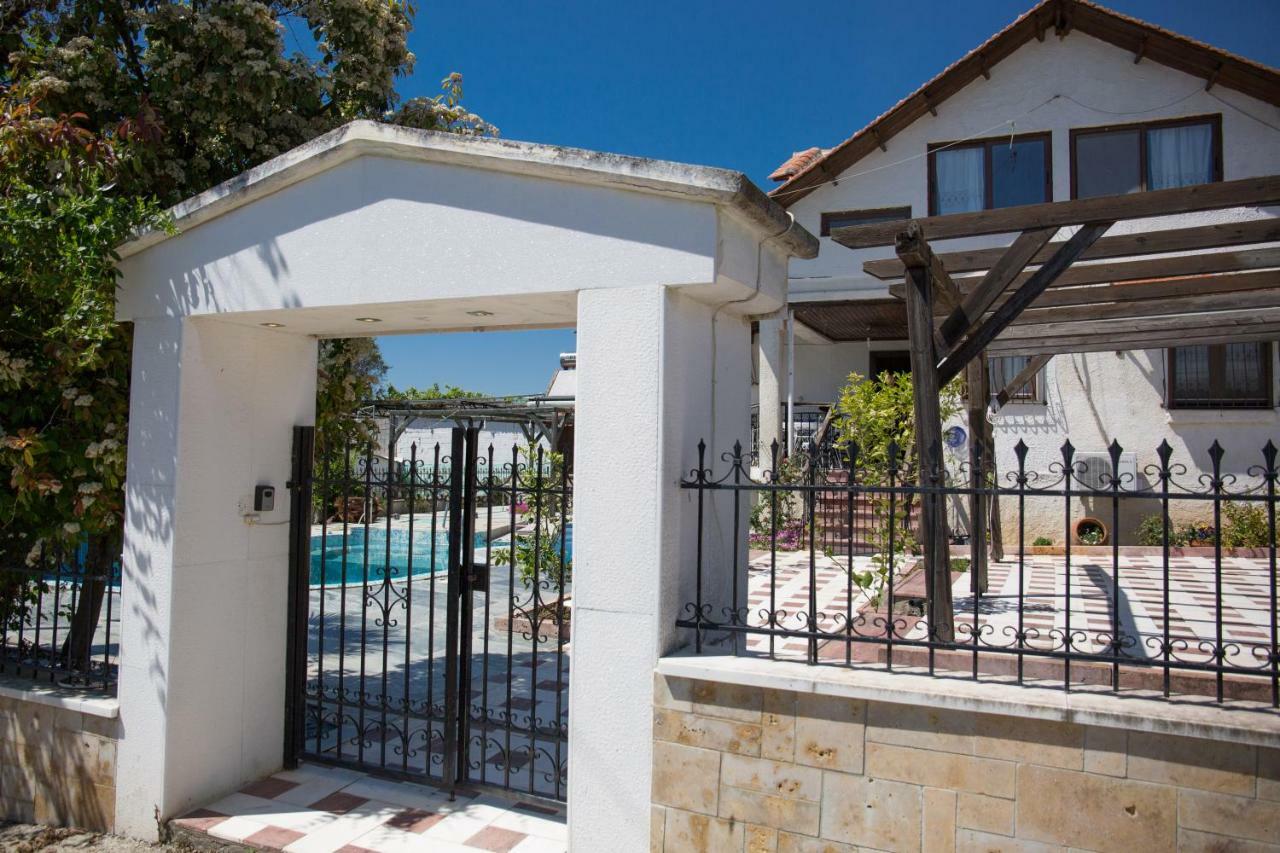 Rural Villa Private Pool, Bbq, Court ,20' Airport Nea Kallikrateia Dış mekan fotoğraf